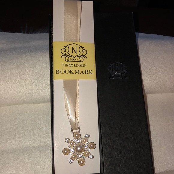 Bookmark by Nikky Design - Picture 1 of 3